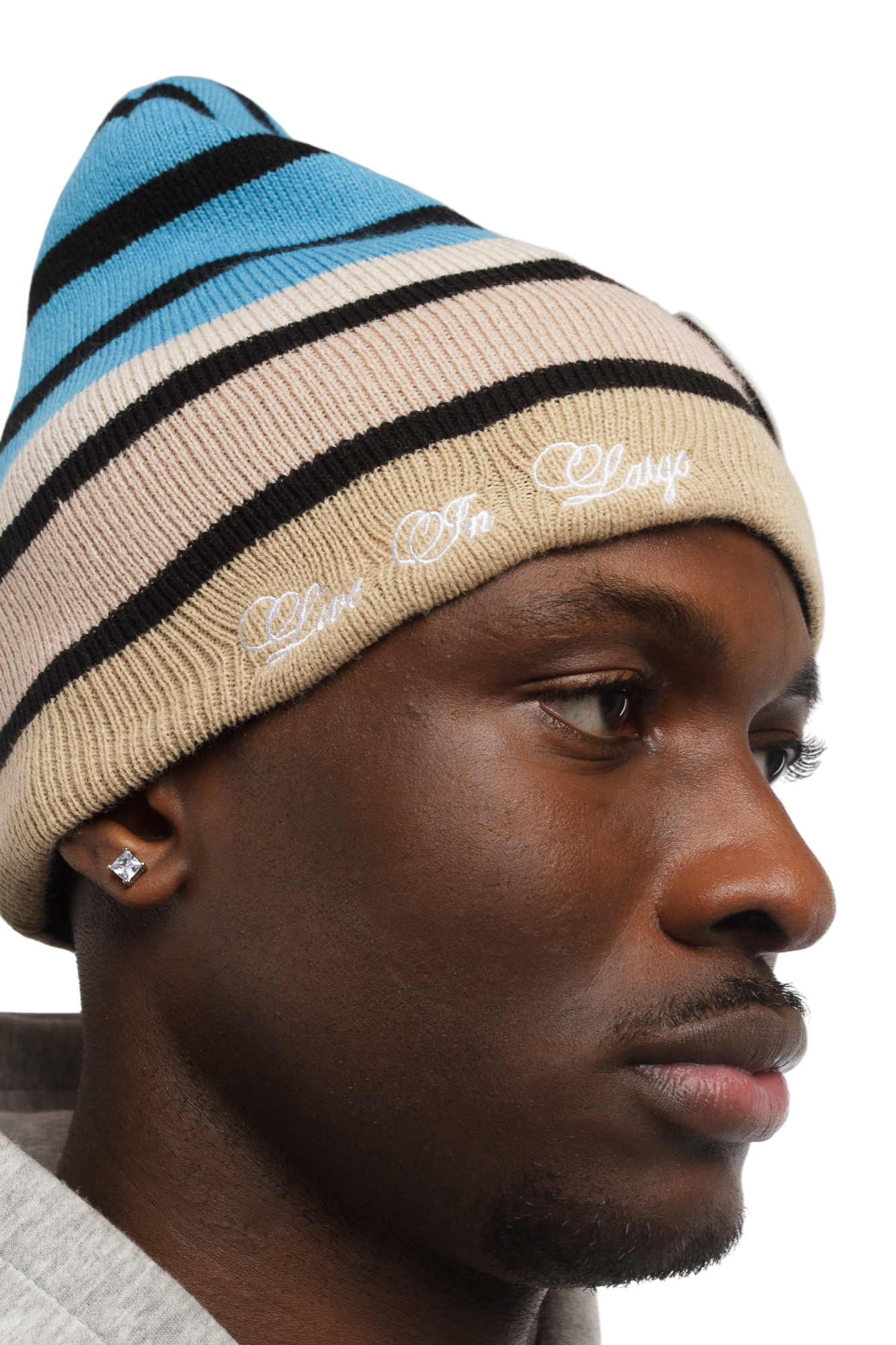 LE BLEU LEATHER PATCH BEANIE