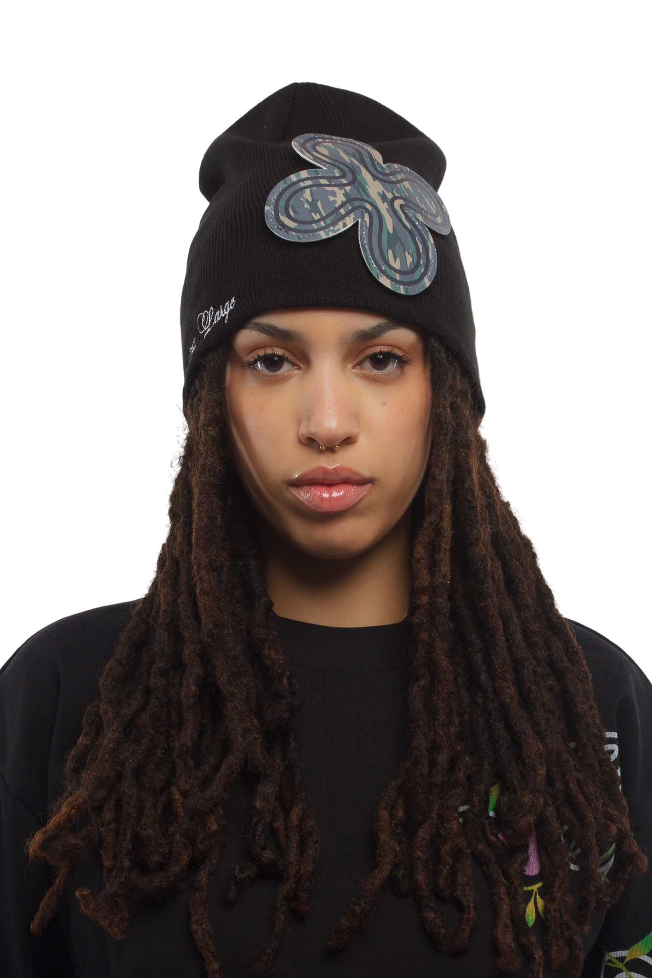 LE NOIR LEATHER PATCH BEANIE